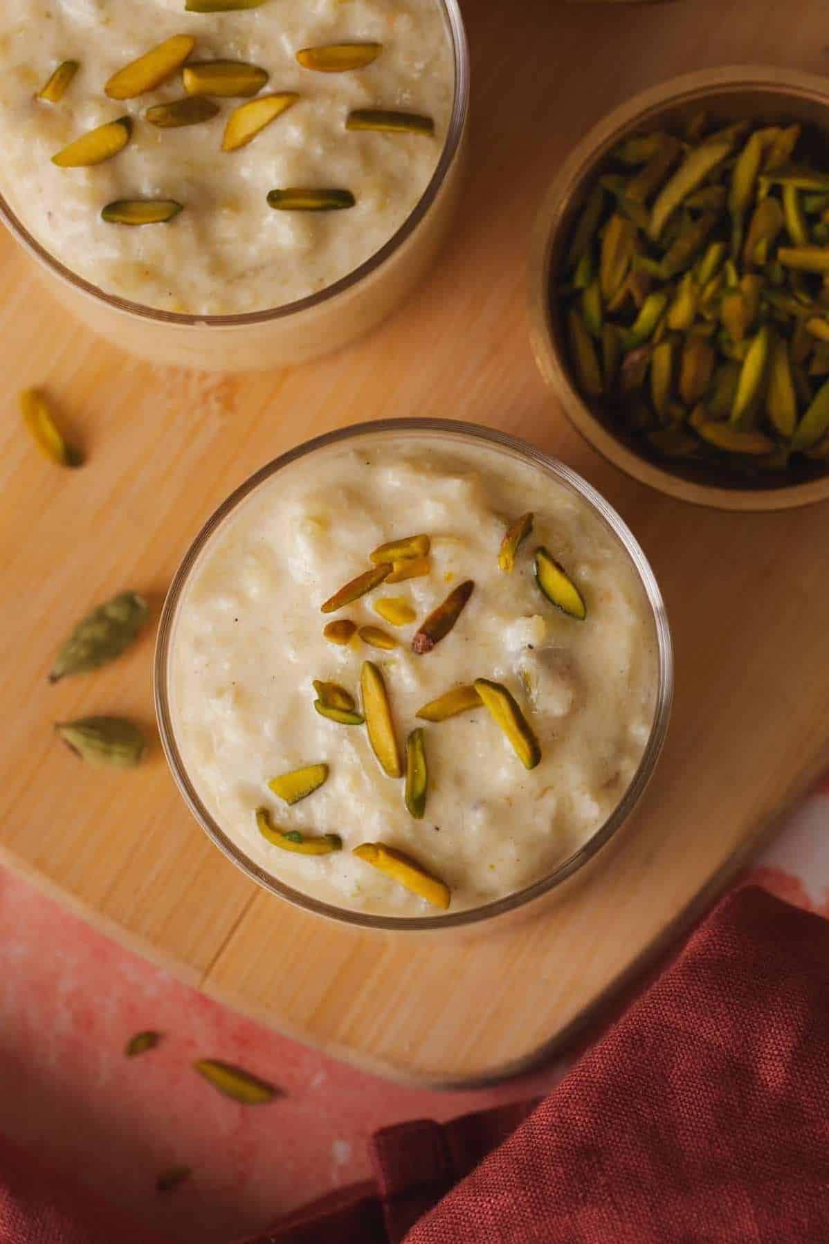  A golden-hued pudding made with the goodness of bottle gourd.
