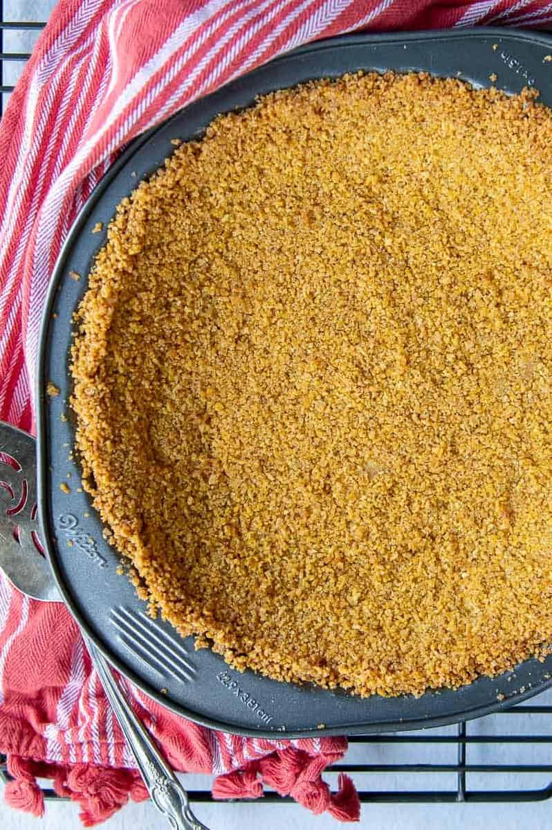  A no-bake cereal pie crust that's easy to make and delicious as ever!