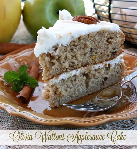  A slice of comfort on a plate: Applesauce Cake with Whiskey Frosting