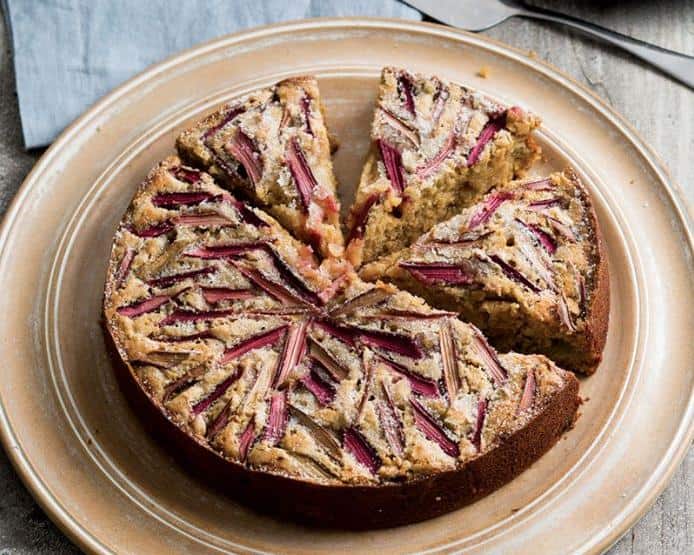  A sweet and tangy rhubarb cake.