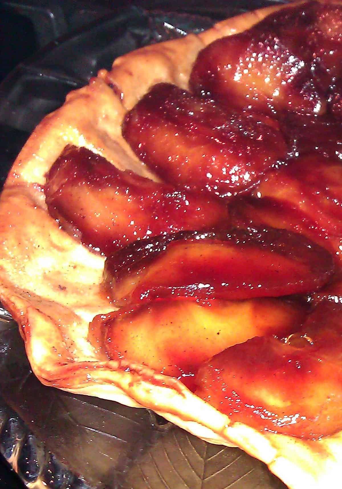 Delicious Apple and Pomegranate Tart Tartin Recipe