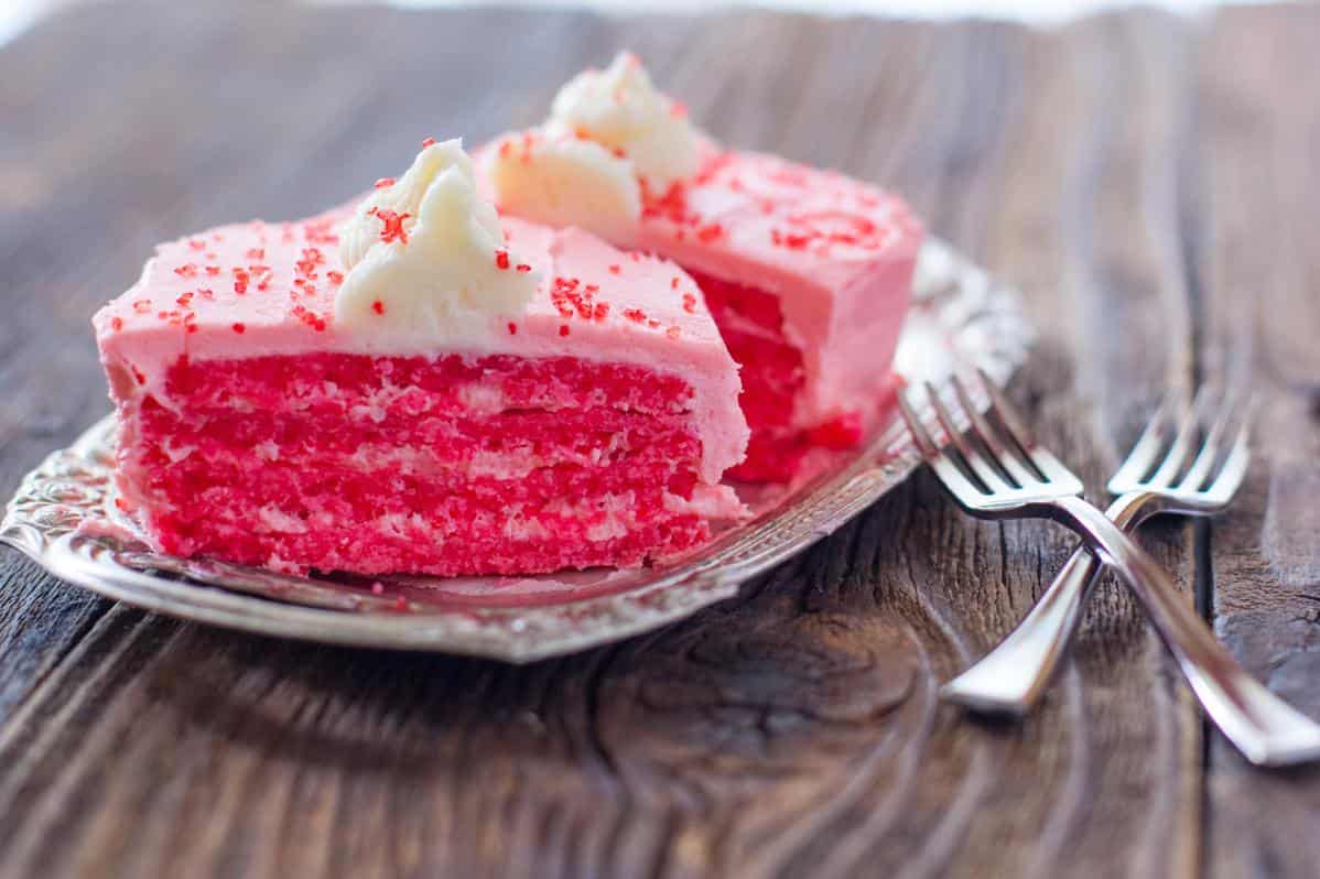  Barbie's Pretty Pink Cake is the perfect dessert for any party!