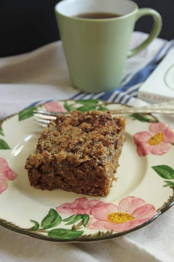  Beautifully moist and packed with rich flavors, this rolled oats cake is a treat for your taste buds!