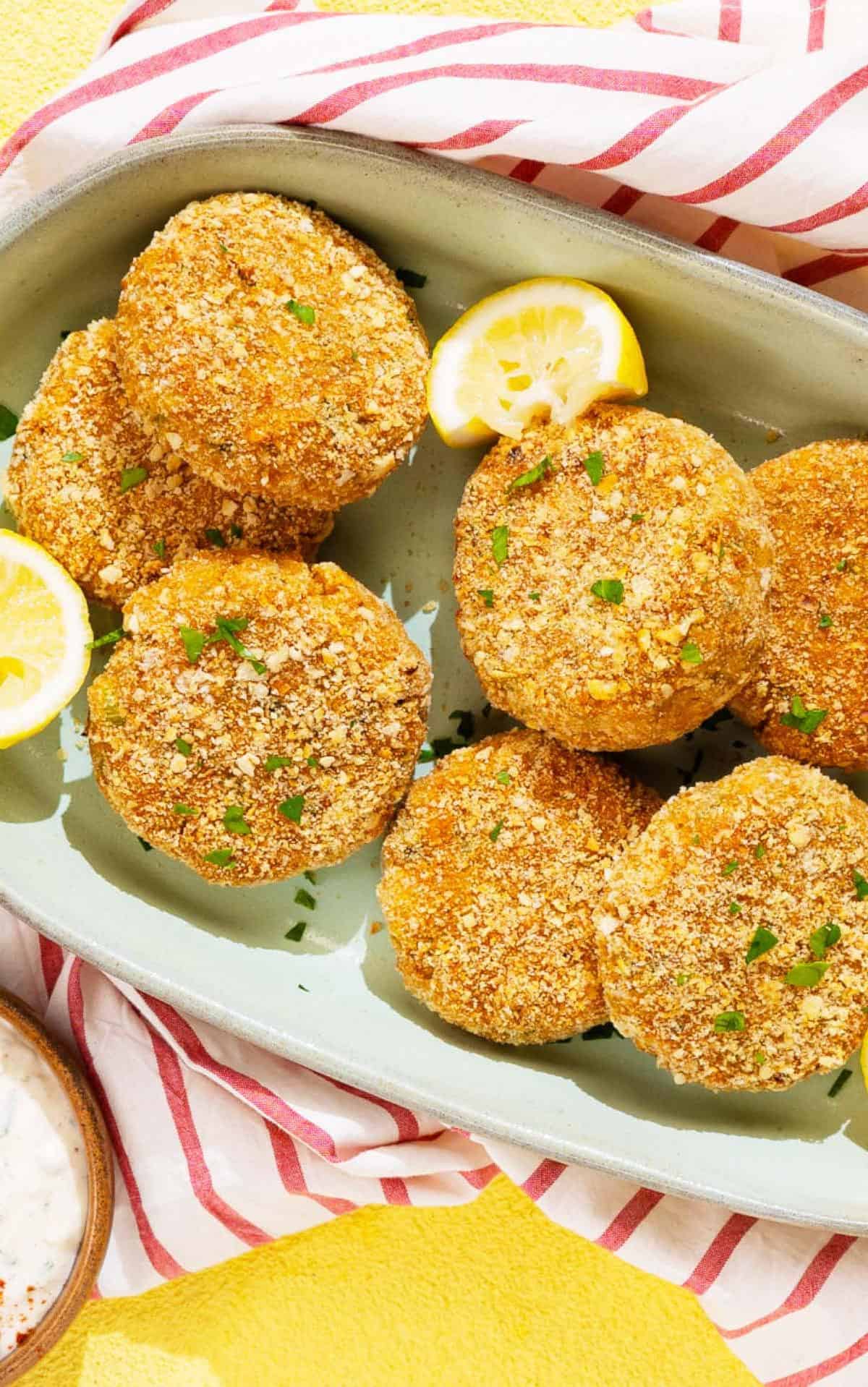 Tasty Deviled Crab Cakes Recipe with a Kick!
