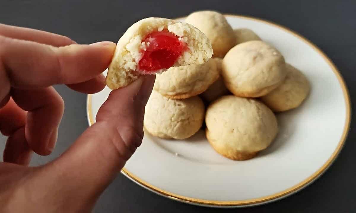 Deliciously Fruity: Cherry Bomb Cookies Recipe