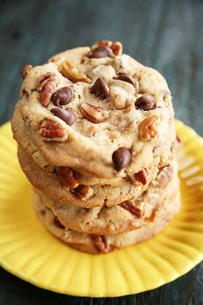 Chewy Toffee Pecan Chocolate Chip Cookies