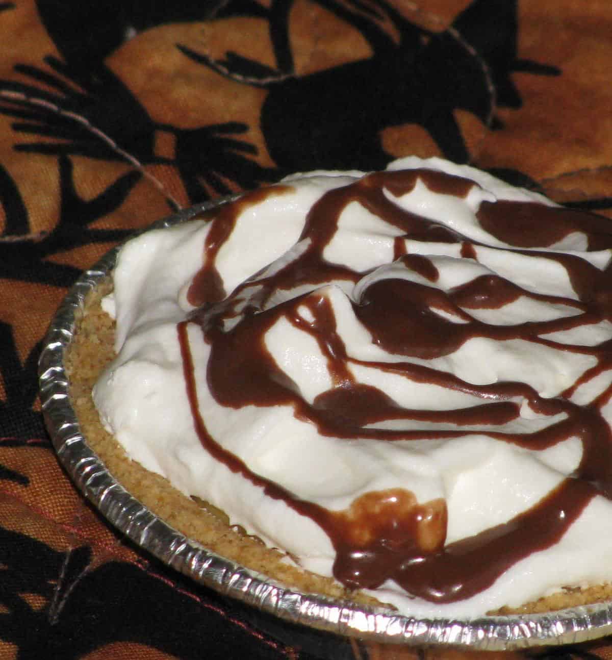 Delectable Chocolate Peanut Butter Cream Pie Recipe
