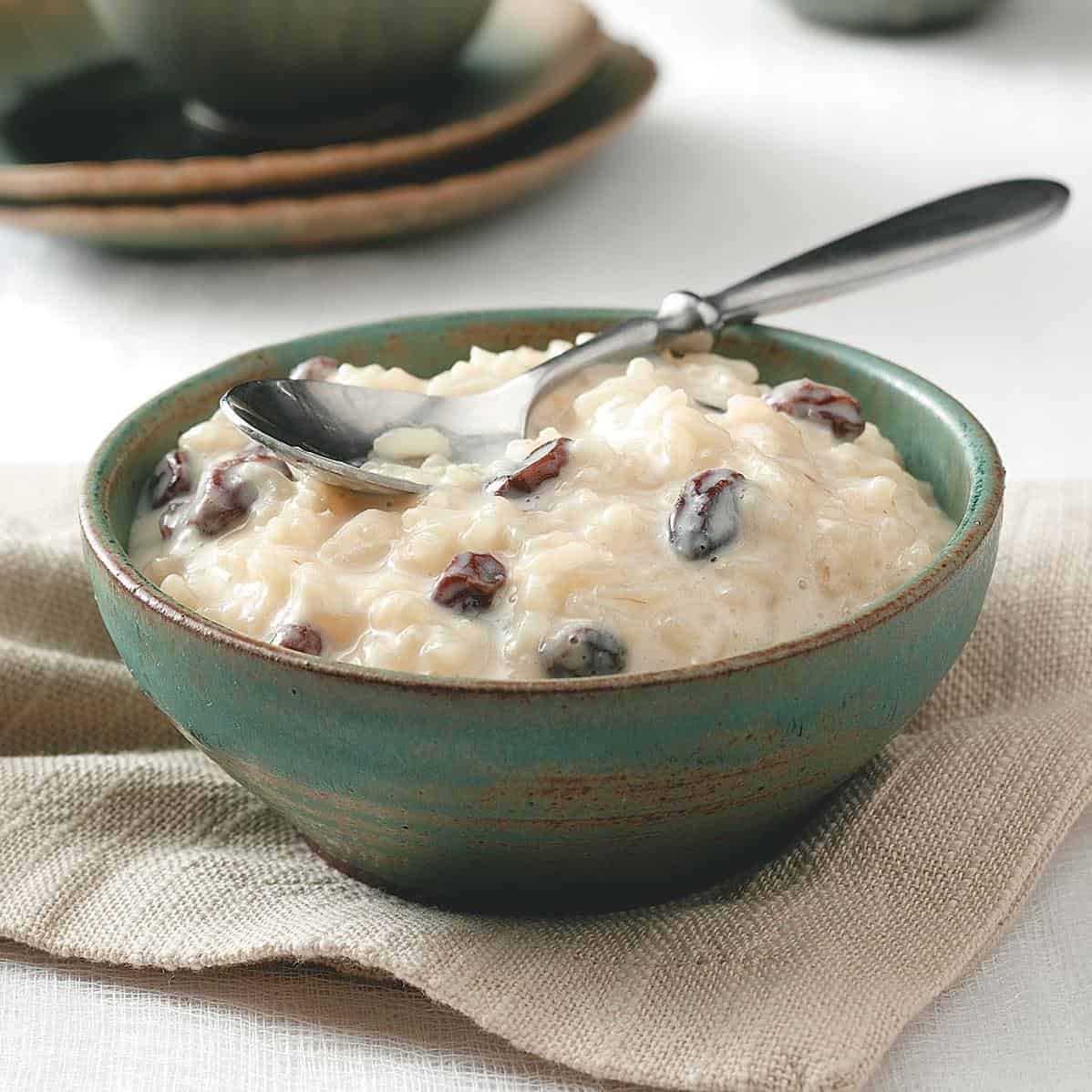  Creamy, sweet and oh-so-comforting, this arroz con leche will transport you straight to grandma's kitchen.
