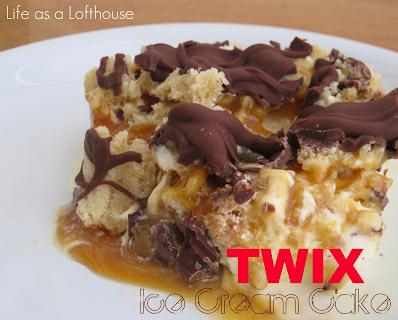  Dive into a pool of caramel goodness with every slice of this Twix Ice Cream Cake.