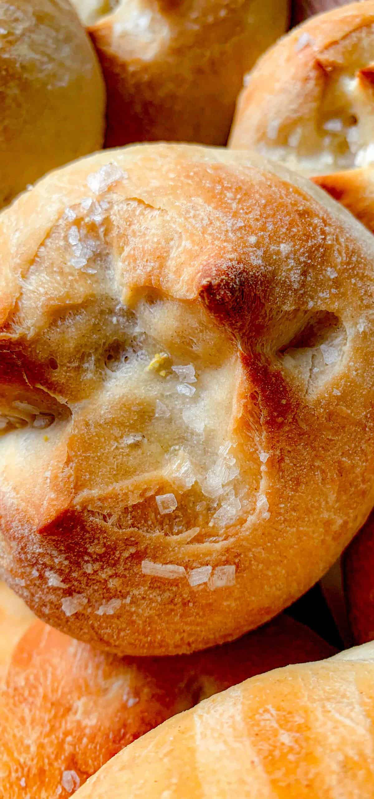  Do you see those air pockets that have formed in the bread? That's the sign of a well-made dough.
