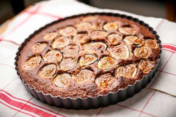 Indulge in a Decadent Fig and Almond Cake