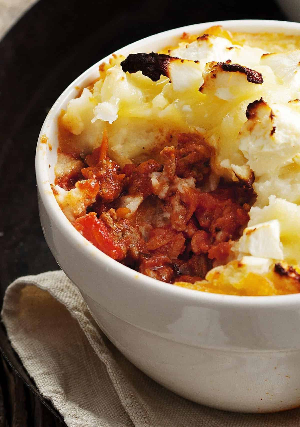  Get ready to dive into a bite of the Mediterranean with this savory Greek Shepherd's Pie.