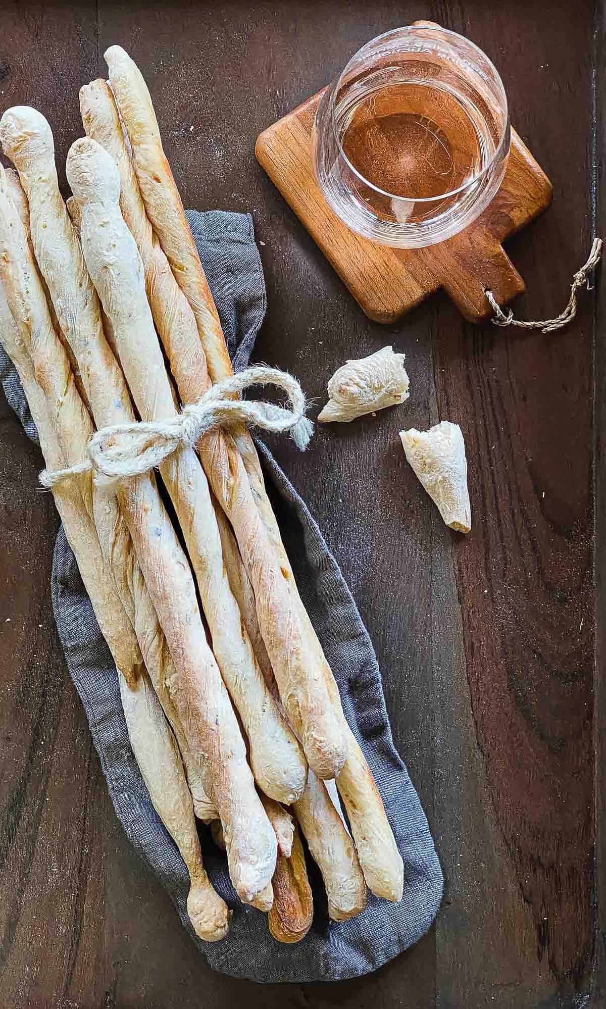  Get ready to impress your friends with your homemade sourdough breadsticks.