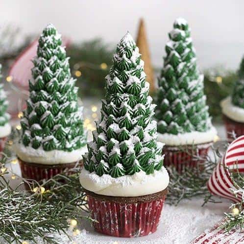  Get ready to impress your guests with these adorable and delicious Christmas Tree Cupcakes.