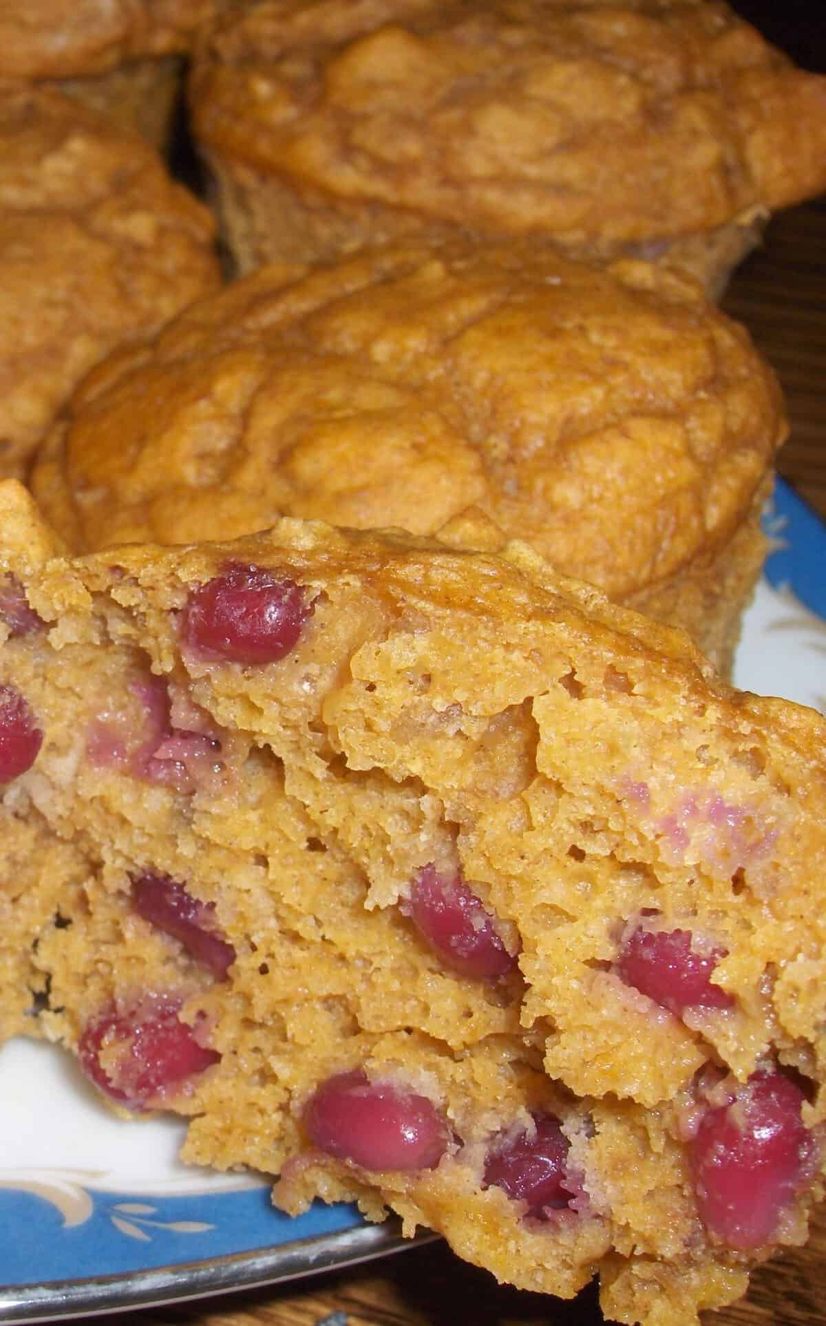 Easy Pumpkin Pomegranate Muffins Recipe