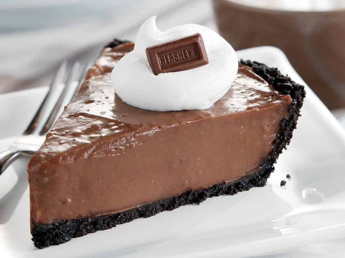 Indulge in Decadence with Chocolate Magic Mousse Pie