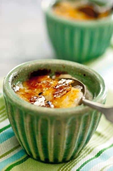 Indulge in the creamy goodness of Carolina Rice Pudding Brûlée!