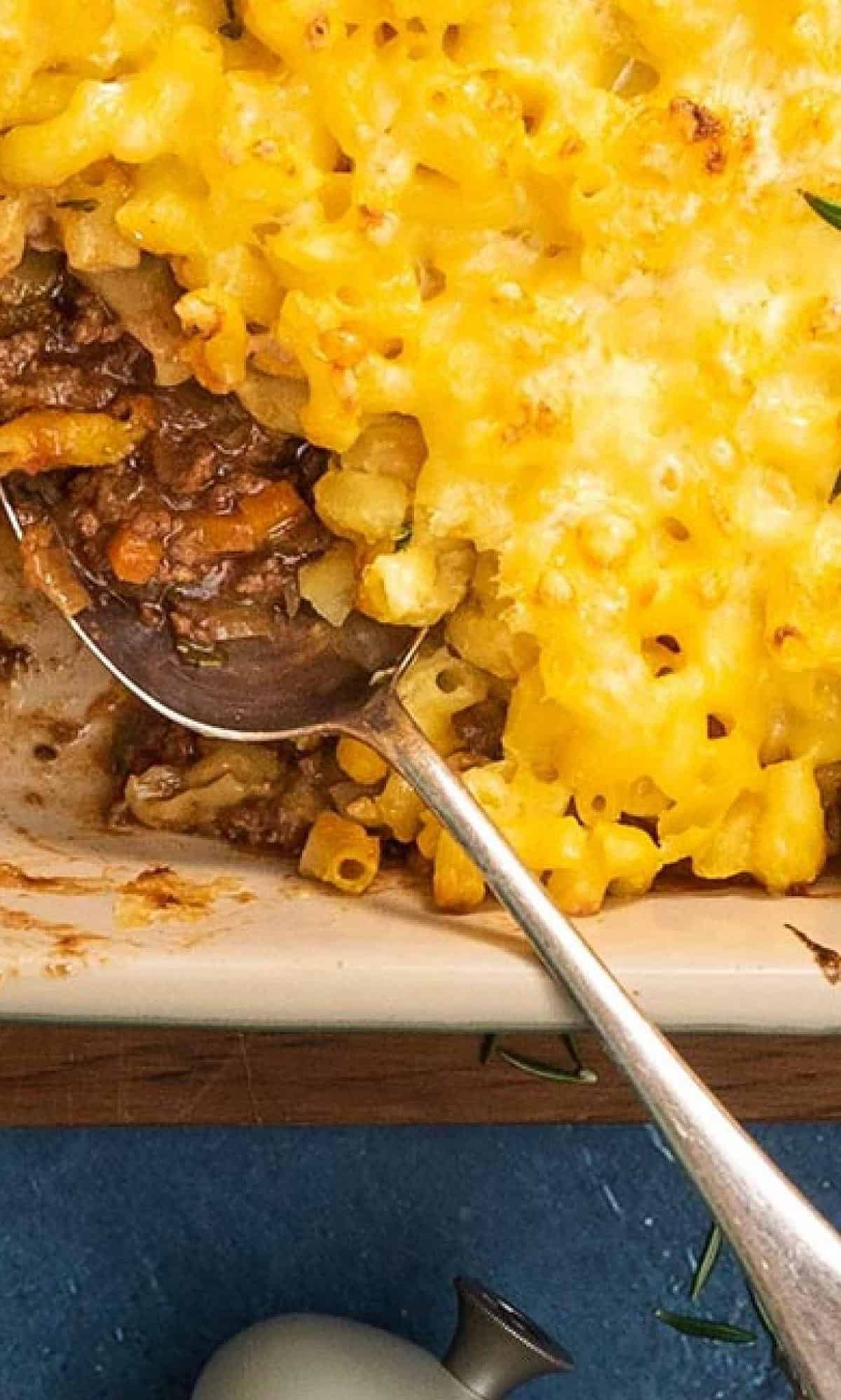  Mac and cheese meet pie - the ultimate comfort food!