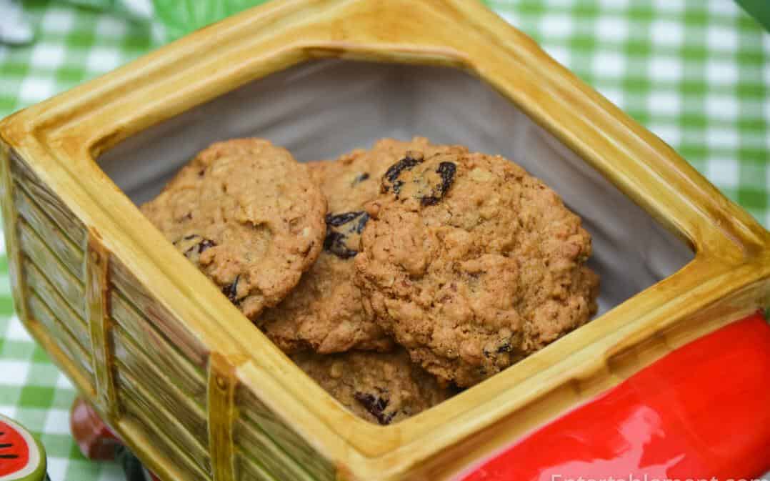  Our take on the classic oatmeal cookie, with the deliciously nutty flavor of pecans and the tartness of cherries.