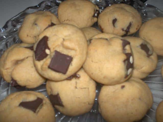 Delicious and Easy Peanut Butter Chocolate Cookies Recipe