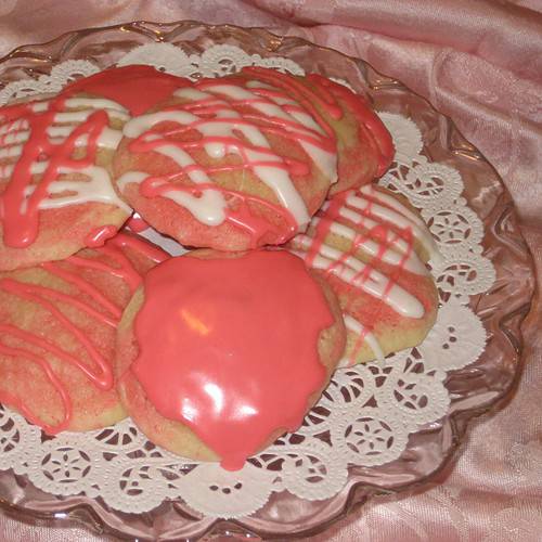 Pink Sweeties (Pretty Pink Almond Cookies)