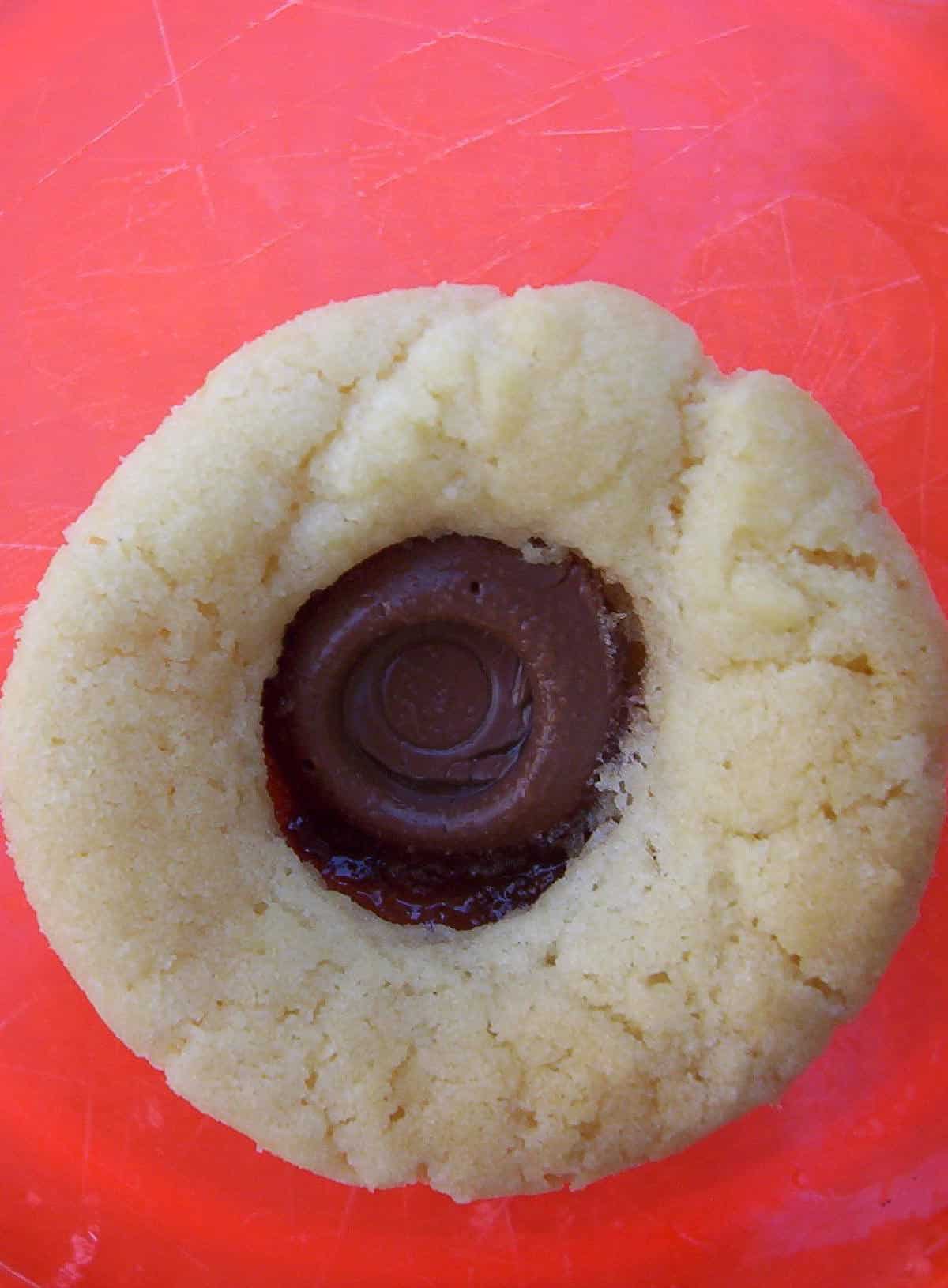 Irresistible Rolo Cookies – A Decadent Delight