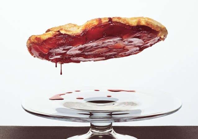 Savor the flavors of the season with this Apple and Pomegranate Tart Tartin.