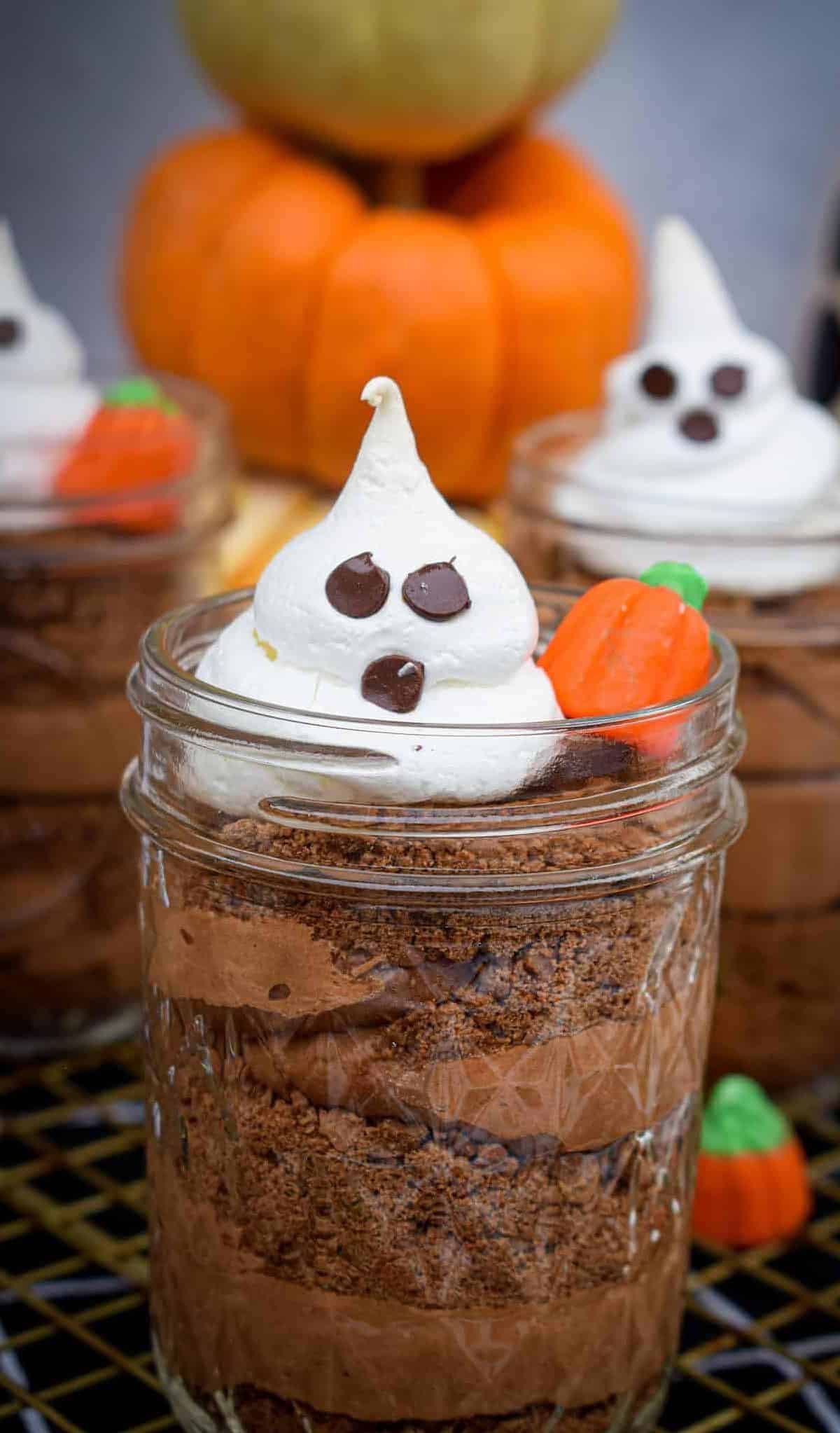  Serve these cute ghosts to your guests and make Halloween more memorable.