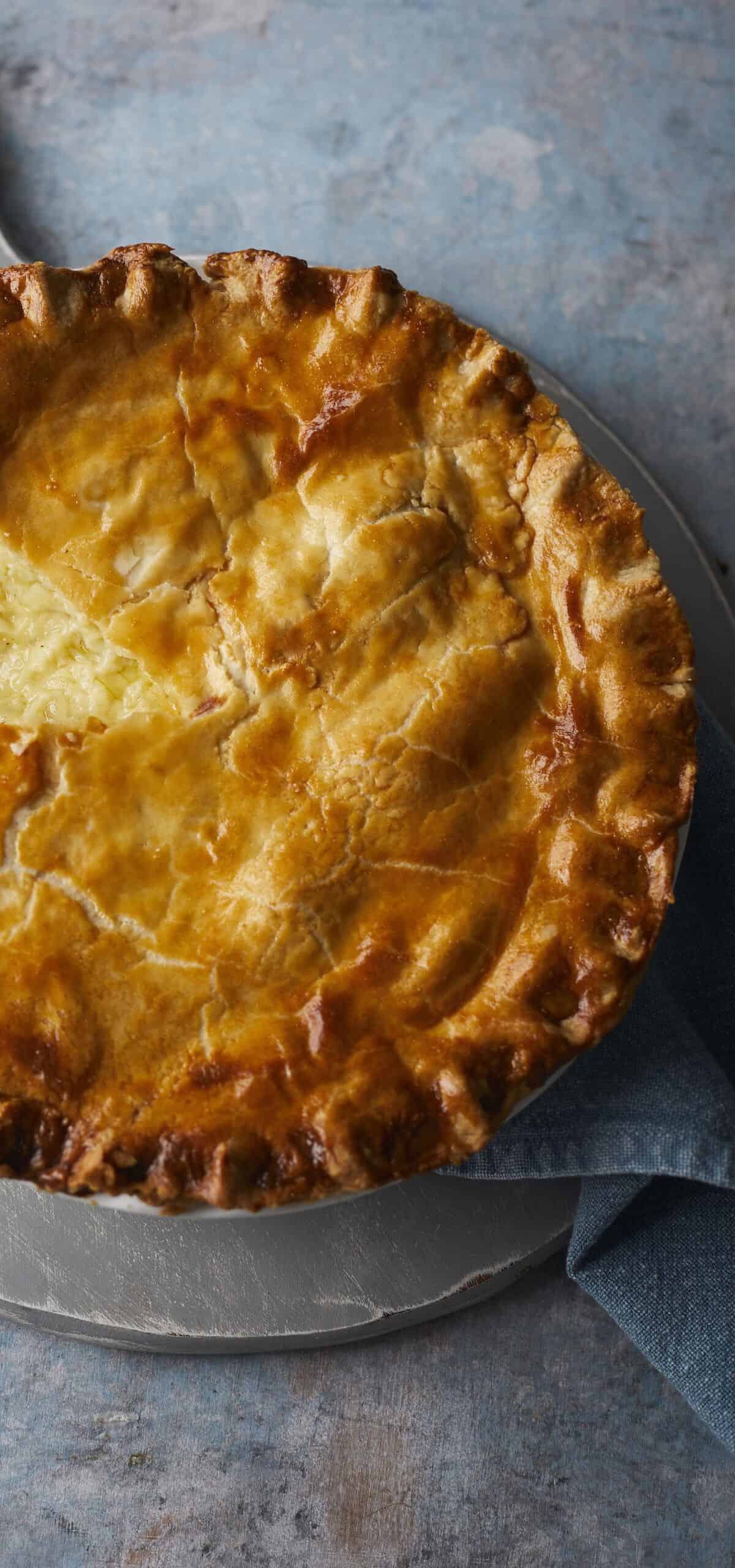 Delicious Onion Pie Recipe for a Tasty Evening Treat