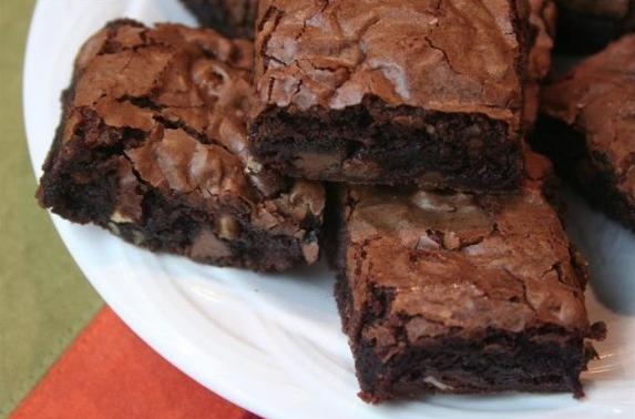  Sink your teeth into these decadent Passover brownies.