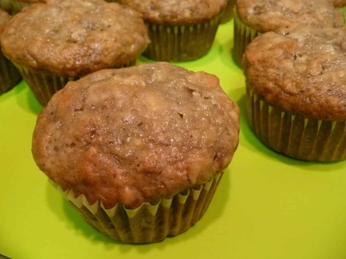  Start your morning off right with these delicious banana muffins!