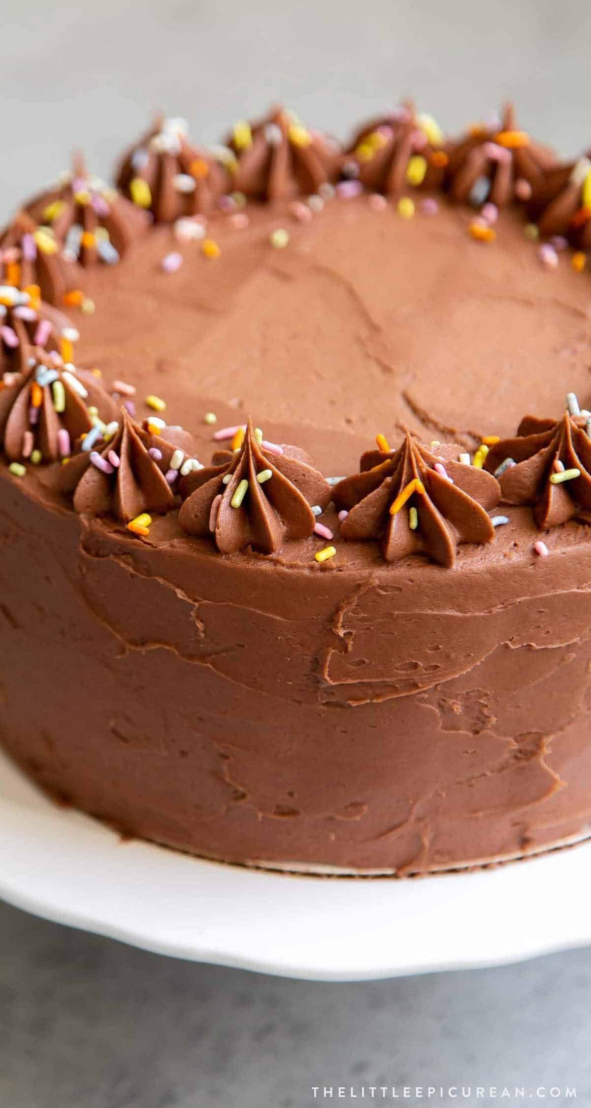  Step up your cake decoration game with this delectable chocolate paste.