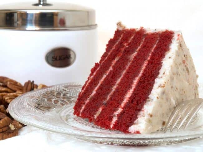 Mouth-watering Red Velvet Cake with Cream Cheese Frosting
