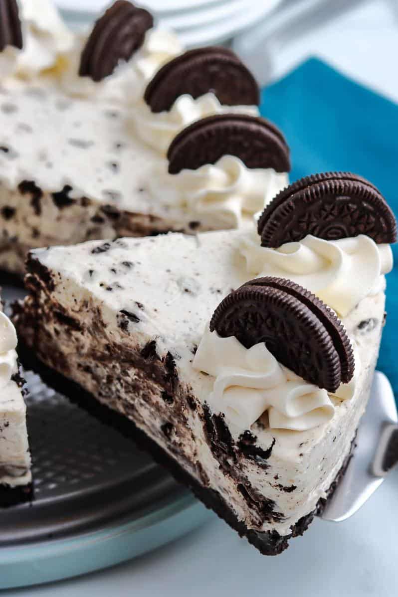  The best of both worlds: Oreos and cheesecake.