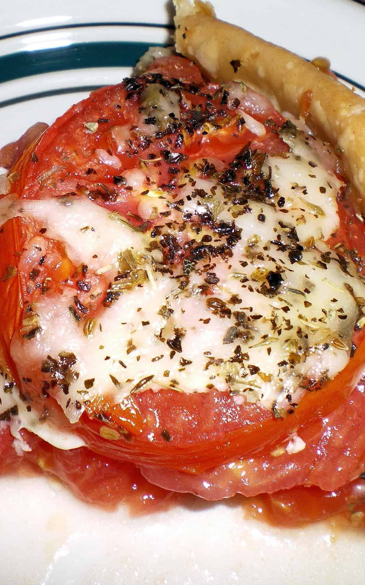  The perfect balance of tangy mustard and juicy tomatoes