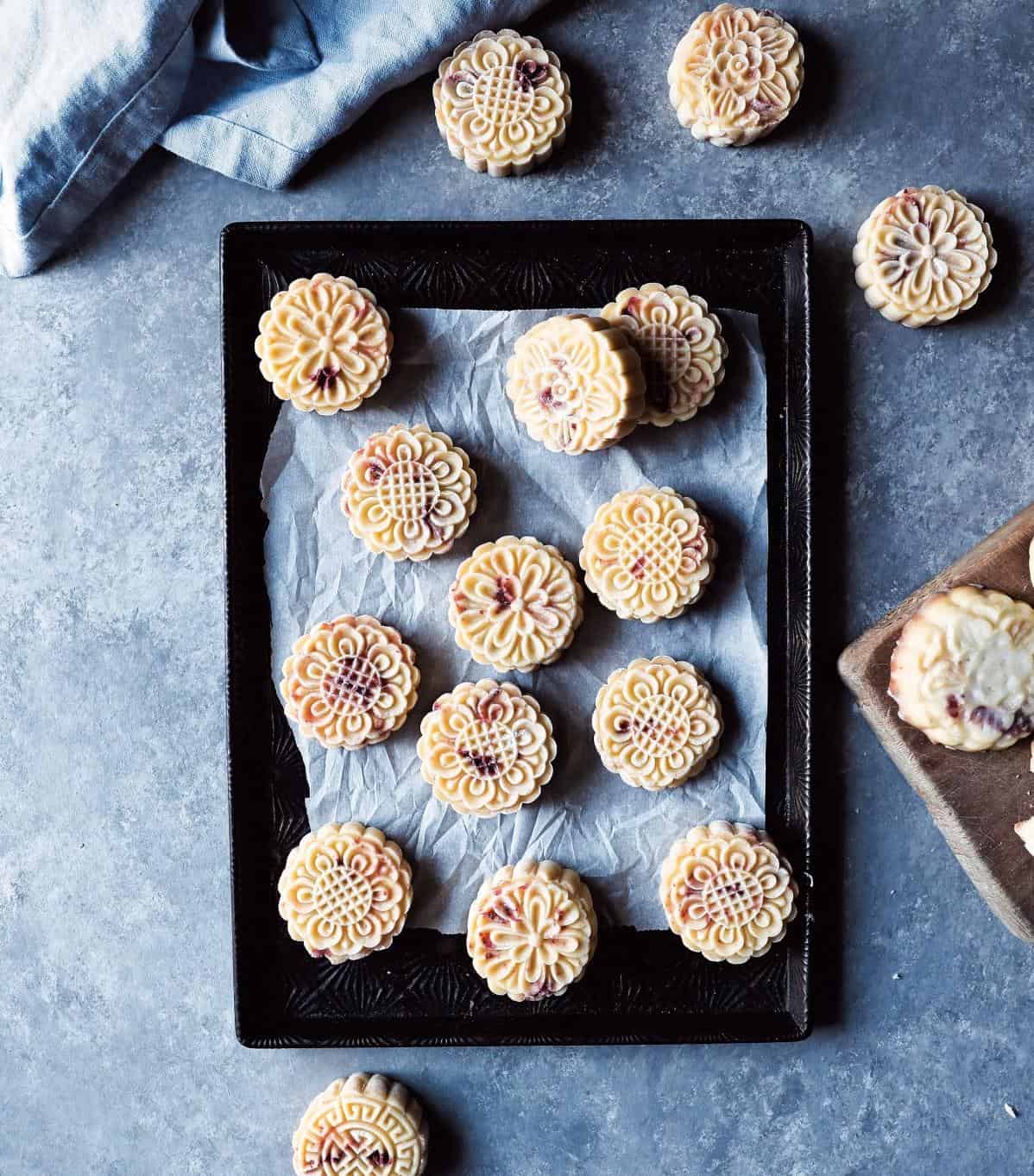  These cranberry mooncake cookies deliver an explosion of flavor in every bite!