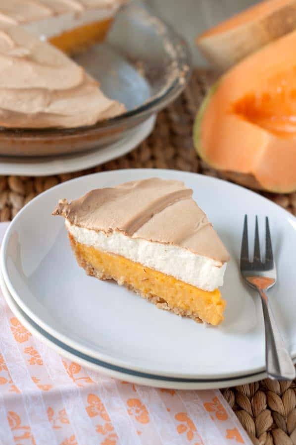  This pie is the perfect balance of creamy, tart, and sweet, thanks to the combination of fresh cantaloupe and tangy whipped cream.