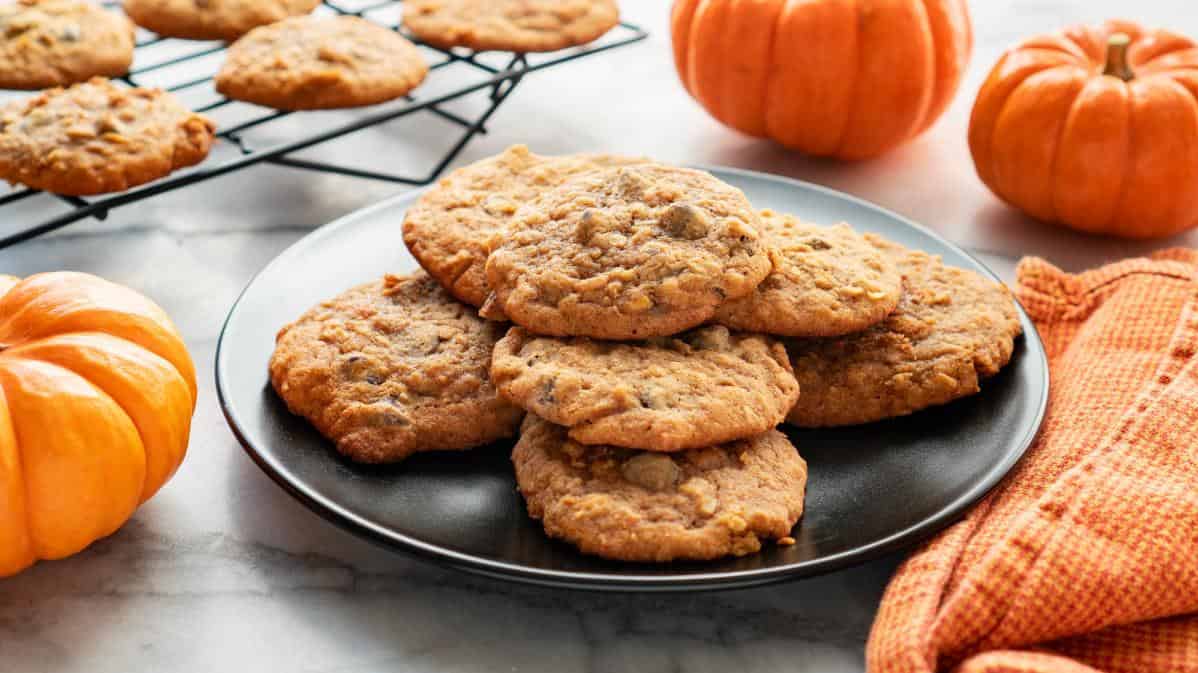  Welcome fall with a batch of these It's The Great Pumpkin Cookies.