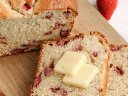  With its beautiful pink swirls, this bread is the perfect way to impress your loved ones.