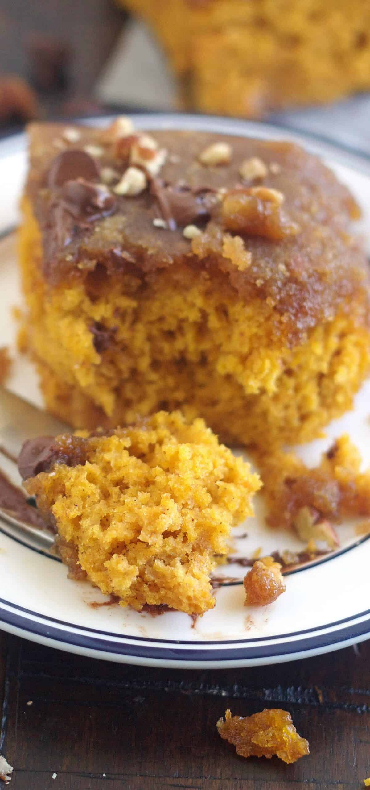  With its irresistible caramel topping and fluffy pumpkin batter, this cake is an absolute showstopper!