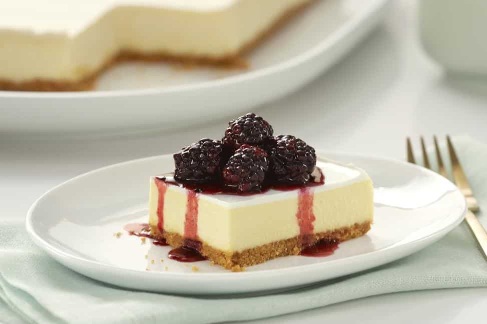  Your taste buds will dance with every bite of this sour cream & Philly cheesecake.